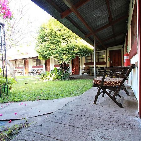 Zigzag Town Lodge Livingstone Bagian luar foto