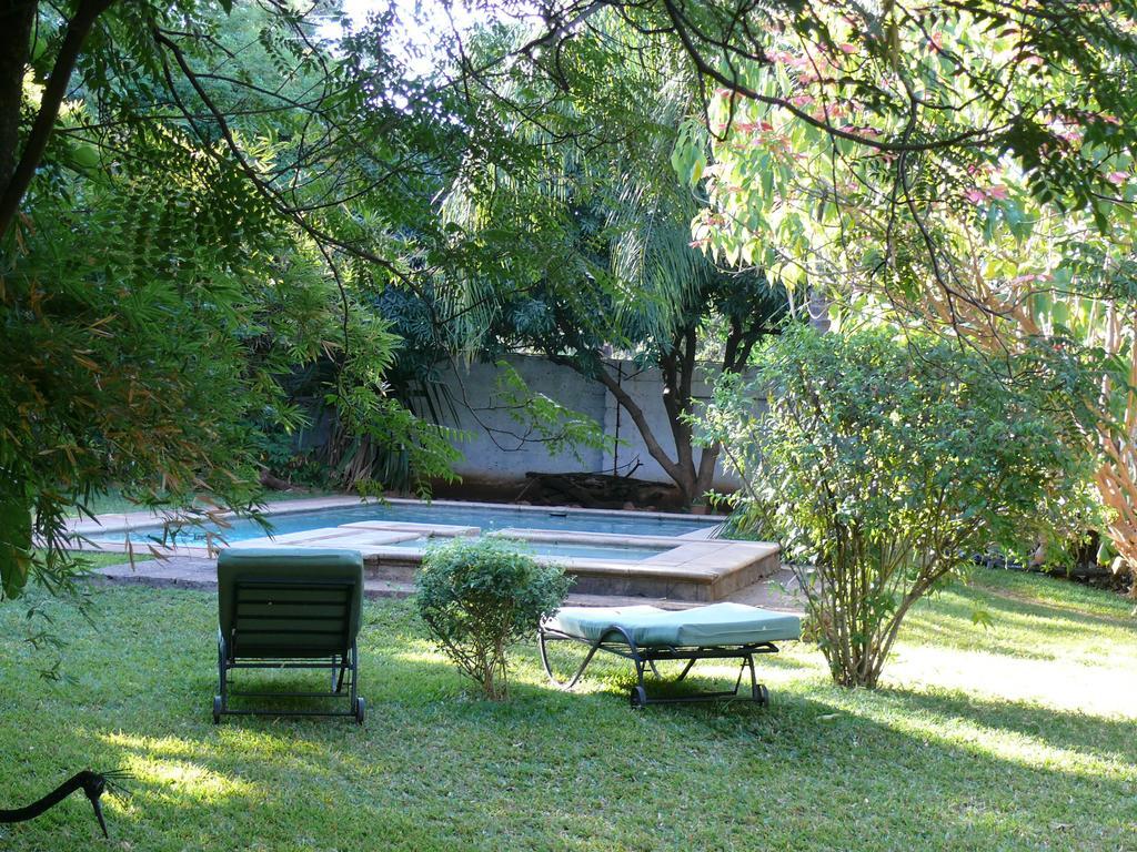 Zigzag Town Lodge Livingstone Bagian luar foto