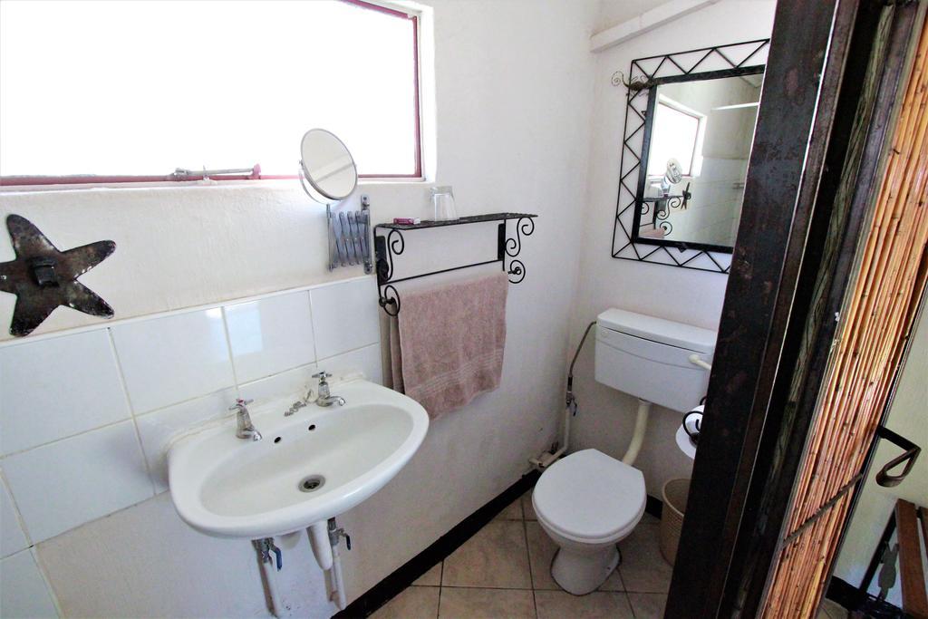 Zigzag Town Lodge Livingstone Bagian luar foto